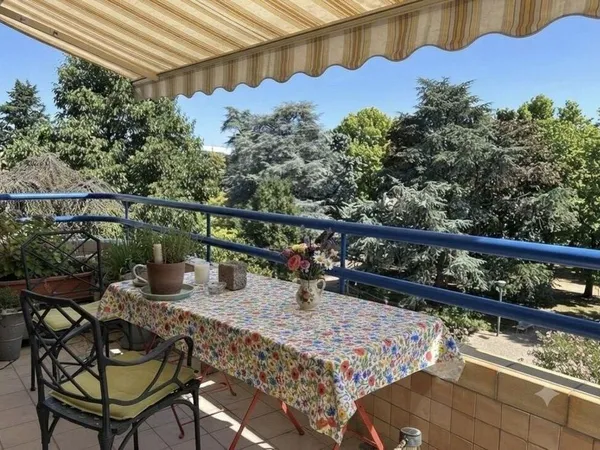 T5 de 235 m2 divisible pour famille ou investisseurs