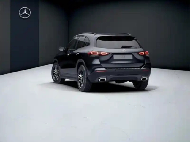 Mercedes Gla 200 d progressive line — photo 26