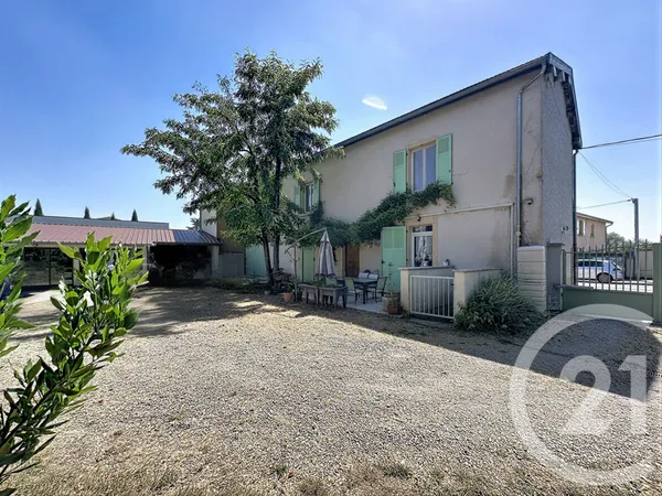 Maison 6 pièces 233 m²
