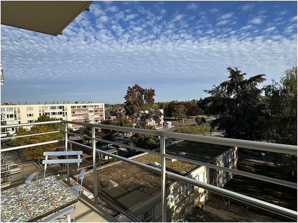 À LOUER - SUPERBE T3 DE 83 M² AVEC BALCON, PARKING ET CAVE À MARCQ-EN-BARŒUL