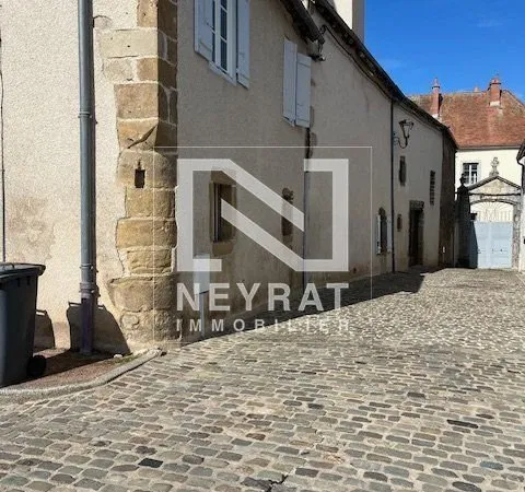 Propriété 10 pièces 333 m²