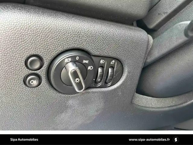 Mini Mini hatch 5 portes cooper 136 ch dkg7 — photo 21