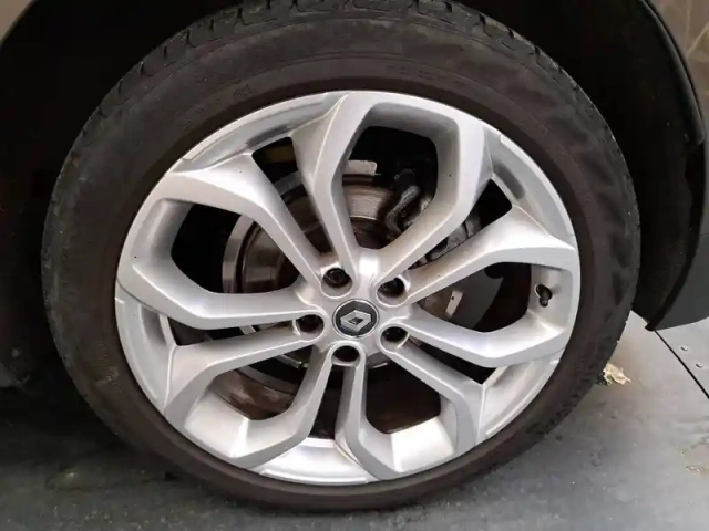 Renault Scenic grand  dci 110 energy — photo 17