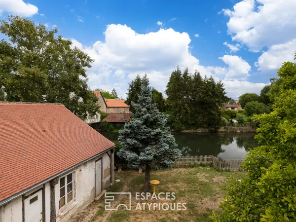 Ancienne hostellerie au bord de l'Eure