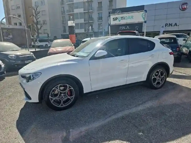 Alfa Romeo Stelvio 2.2 diesel 190ch sprint q4 at8 my22 — photo 1