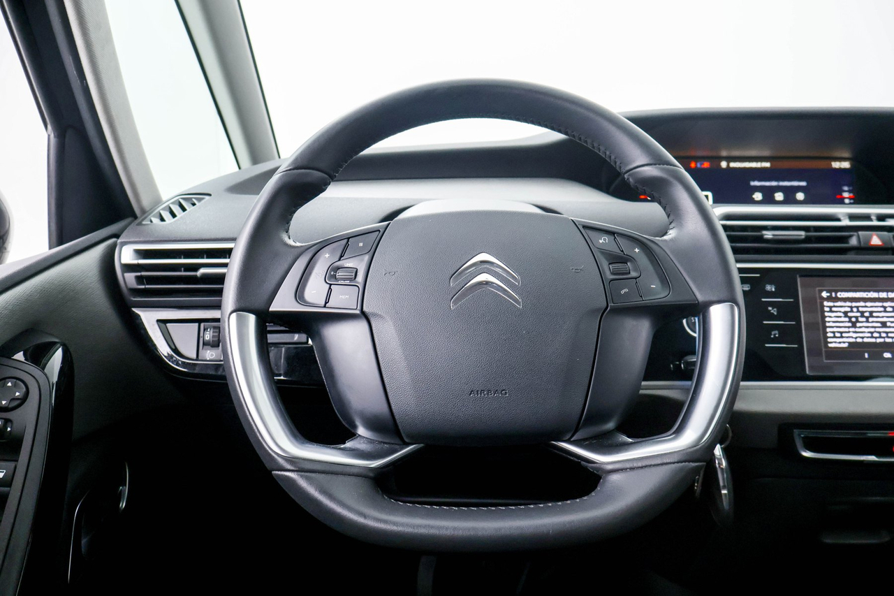 Citroën Grand C4 Spacetourer — photo 17