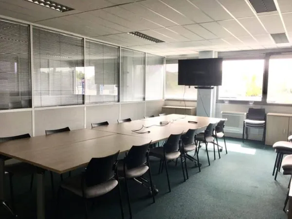 Bureaux 546 m²