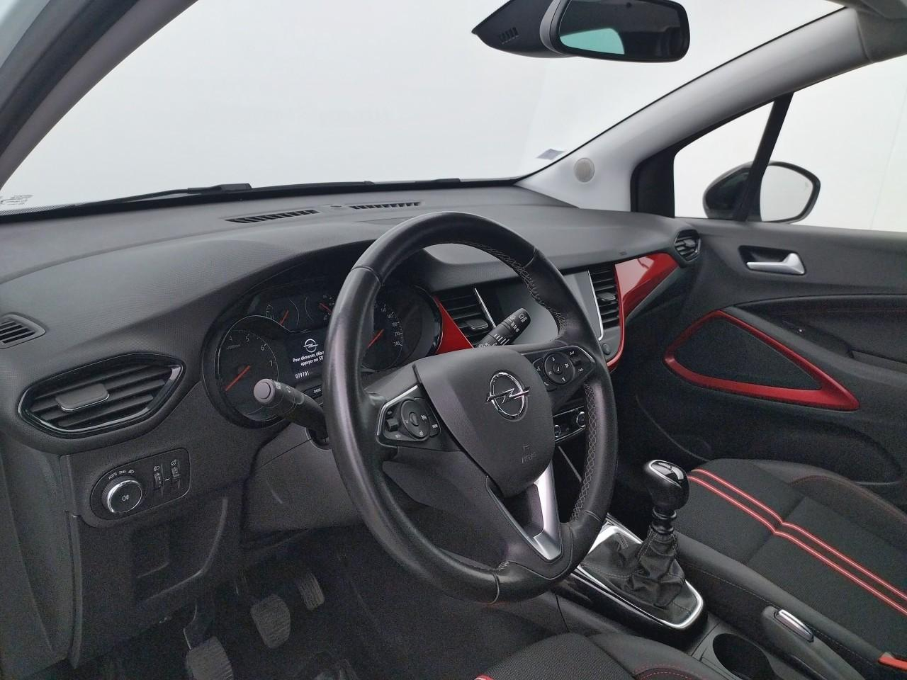 Opel Crossland 1.5 d 110 ch bvm6 gs line — photo 9