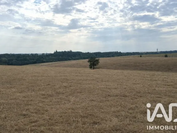 Terrain 1270 m²