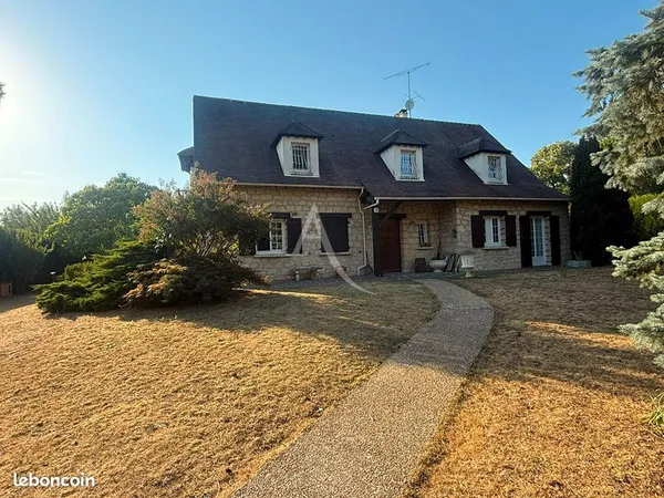 Maison 7 pièces 260 m²