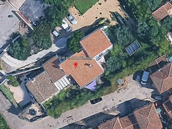 CHU Nîmes 10 mn à pied maison de 110 m² 3 suites parentales + jardin + parking