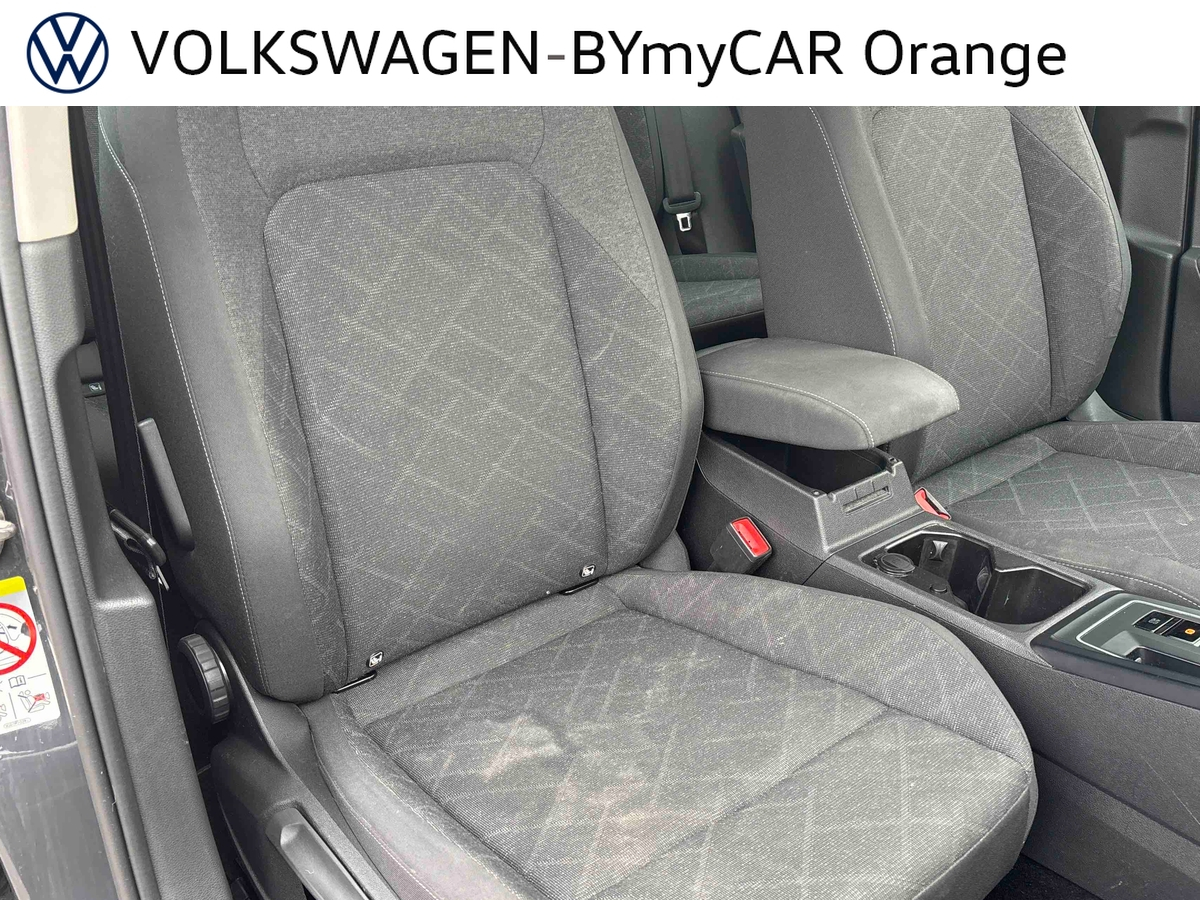 Volkswagen Golf 2.0 TDI SCR 116 DSG7 — photo 27