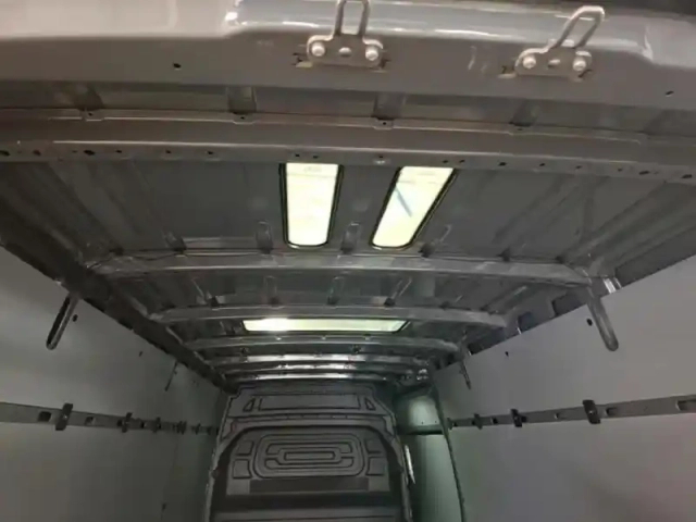 Mercedes Sprinter e 420 fourgon 43 pro 113kwh 20 — photo 13