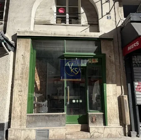 Local 100 m²
