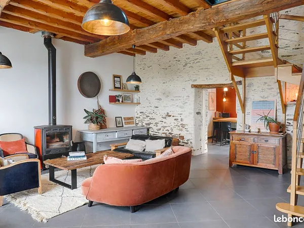 Propriété 9 pièces 370 m²