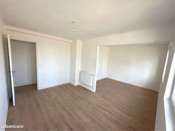 à louer - t2 bis de 46 m² - rénové en 2026 - garage privatif