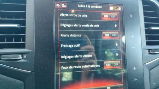Renault Megane 1.5 Blue dCi 115 EDC6 - Intens – 2020 – 91808 km – Diesel – Boîte Automatique — photo 4