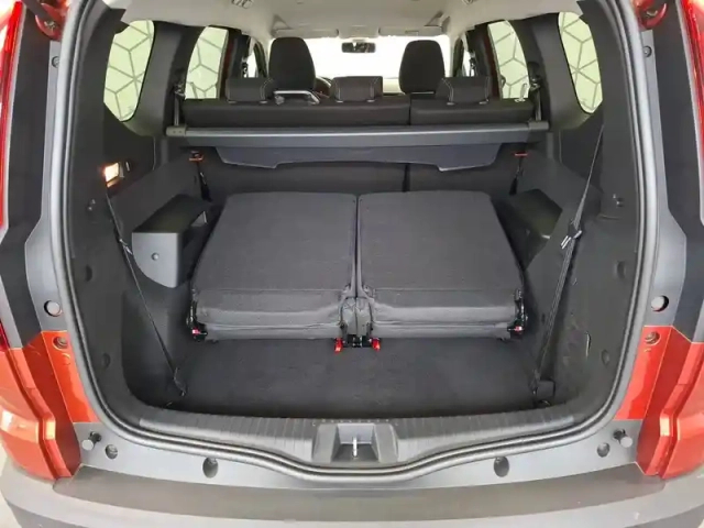 Dacia Jogger tce 110 7 places — photo 16