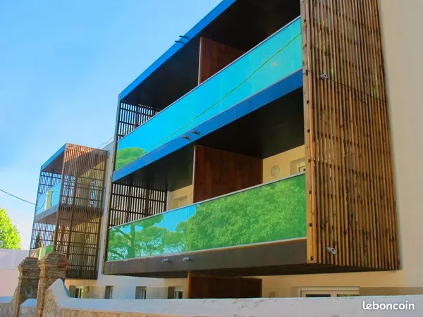 Appartement 2 pièces + terrasse +parking privé sécurisé . Direct propriétaire
