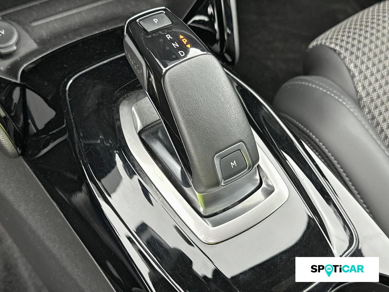 Peugeot 2008 1.2 puretech 130ch s&s gt eat8 — photo 14