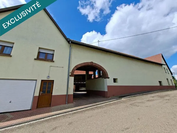 Très bel appartement d'environ 140 m2 dans un ancien corps de ferme !