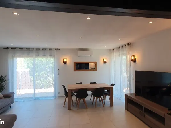 Villa plein pied a louer a Pérols de sept a juillet