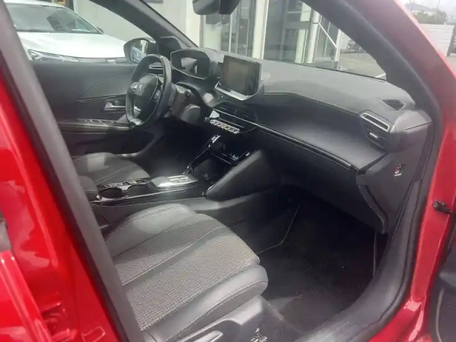 Peugeot 208 electrique 50 kwh 136ch — photo 14