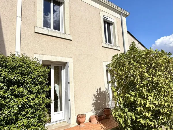 A VENDRE MAISON ANCIENNE SAINT CLÉMENT DE LA PLACE