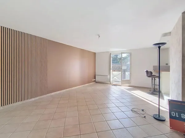 Appartement spacieux 2 pièces - Crosne
