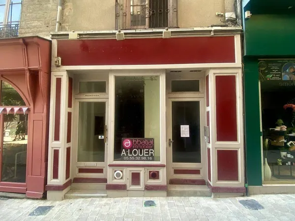 Local commercial 66 m²