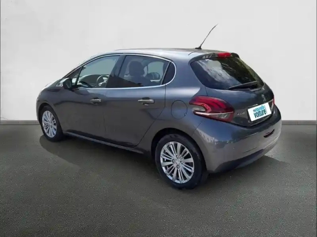 Peugeot 208 puretech 110ch s&amp;s eat6 — photo 7