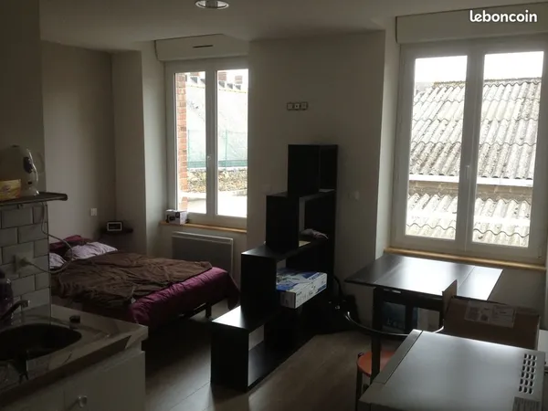 Joli STUDIO étudiant - TV écran plat - Fibre Internet