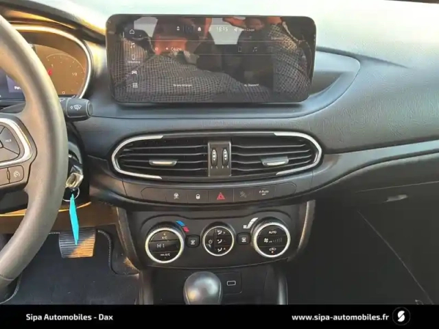 Fiat Tipo cross 5 portes 1.5 firefly turbo 130 ch s&amp;s dct7 hybrid — photo 57