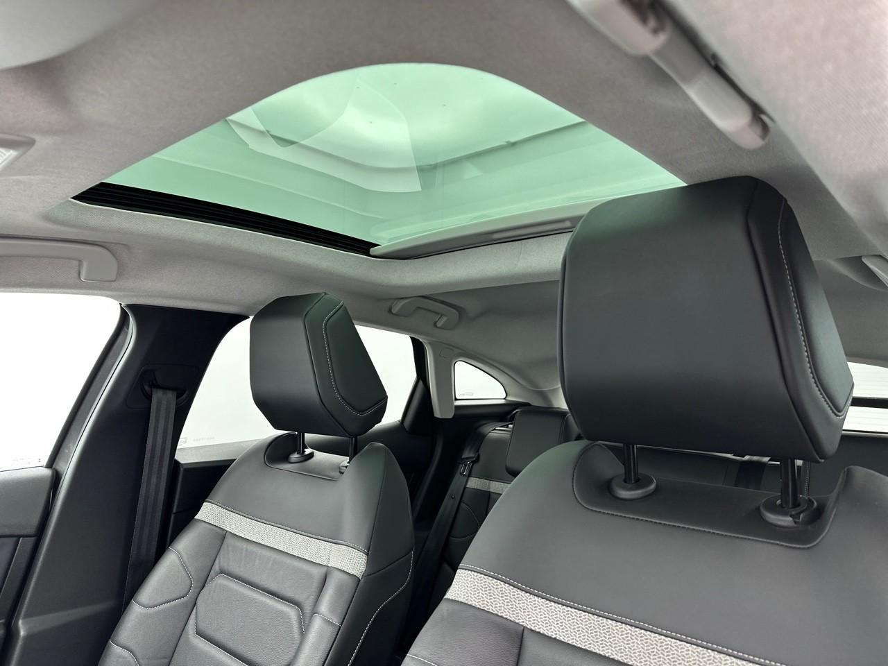 Citroën C4 puretech 155 s&s eat8 shine pack — photo 31