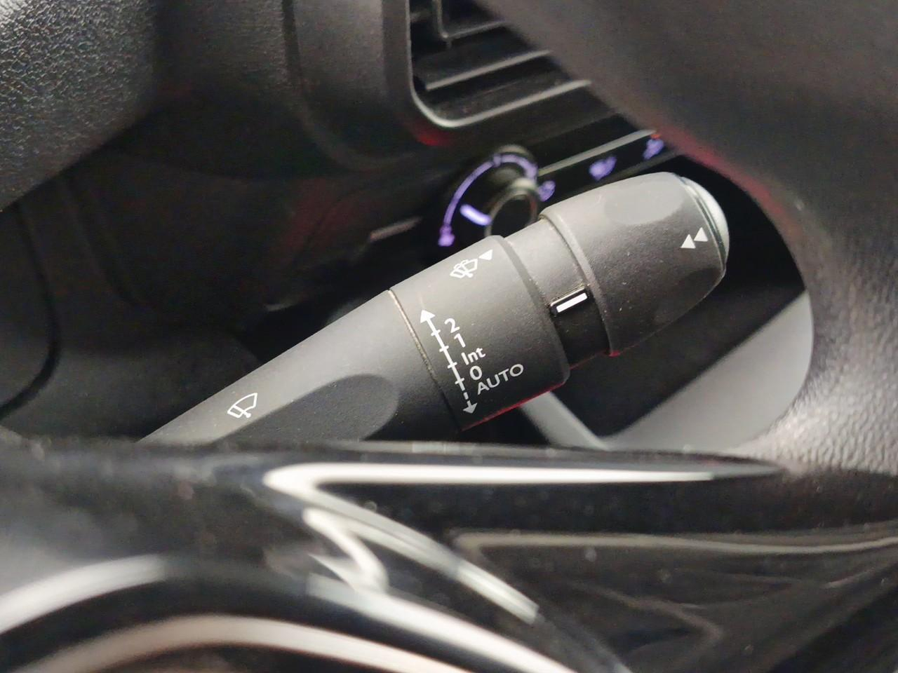 Peugeot Partner fourgon standard 650 kg bluehdi 100 s&s bvm6 premi — photo 19