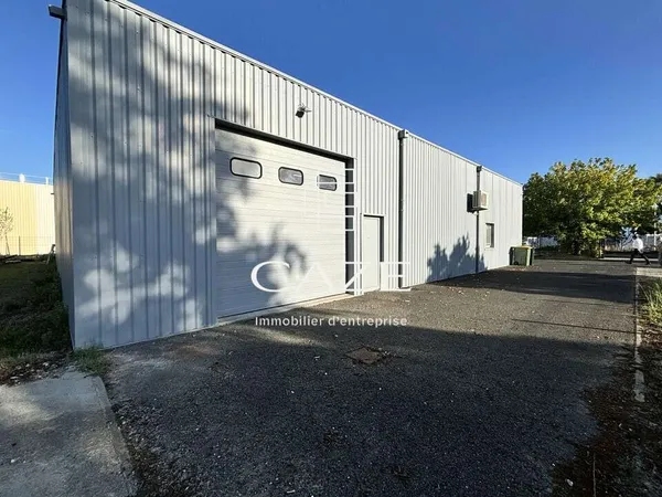 Local d'activités 240m² à louer ZI Blanquefort