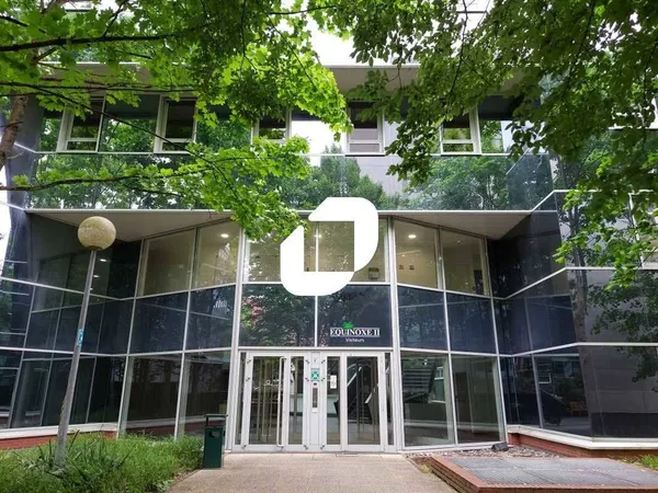 Bureaux 2499 m²