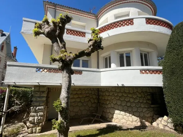 Maison 8 pièces 210 m²