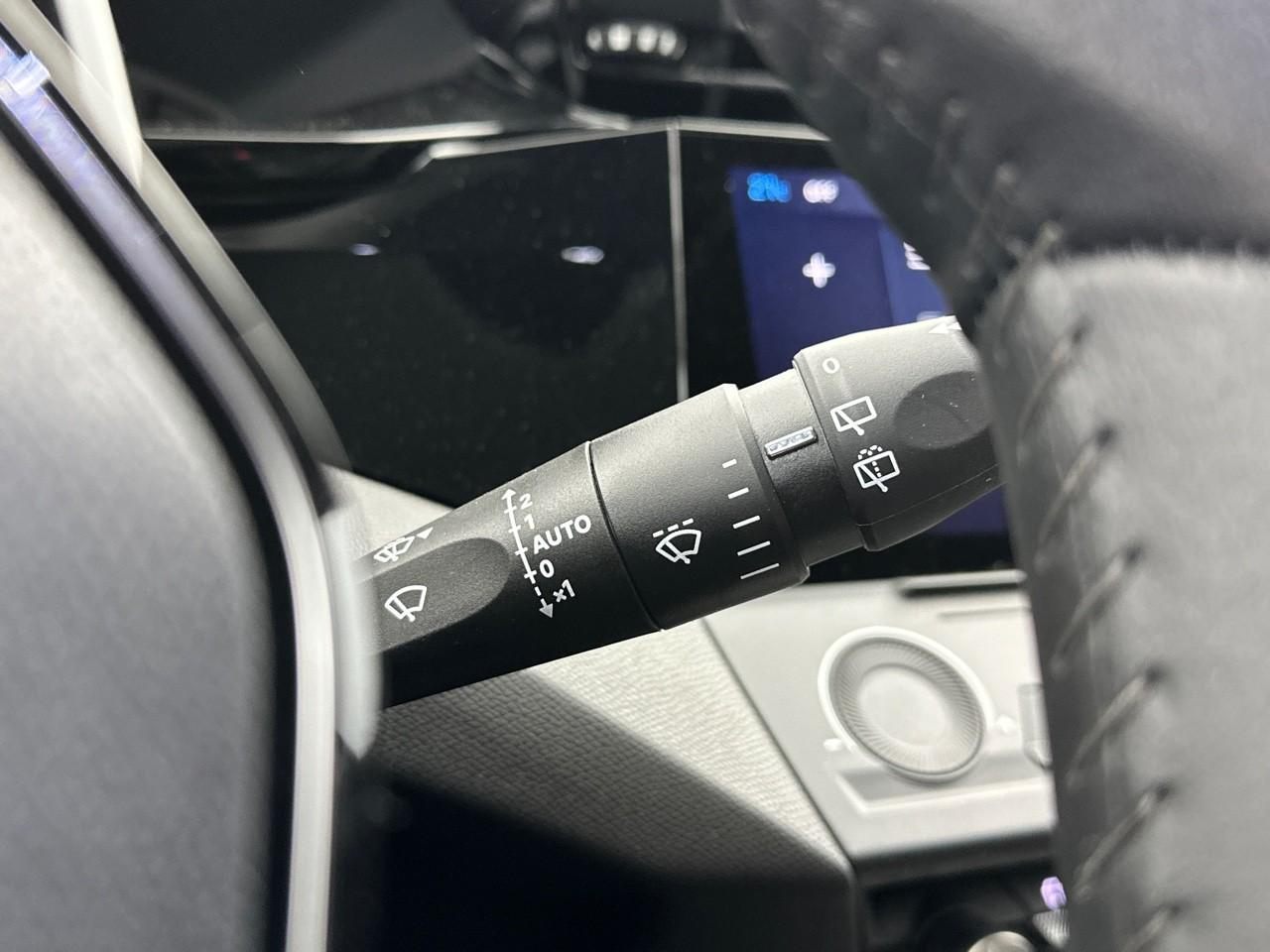 Peugeot 308 sw bluehdi 130ch s&s eat8 allure — photo 18
