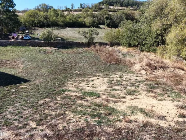Terrain à bâtir, libre de constructeur