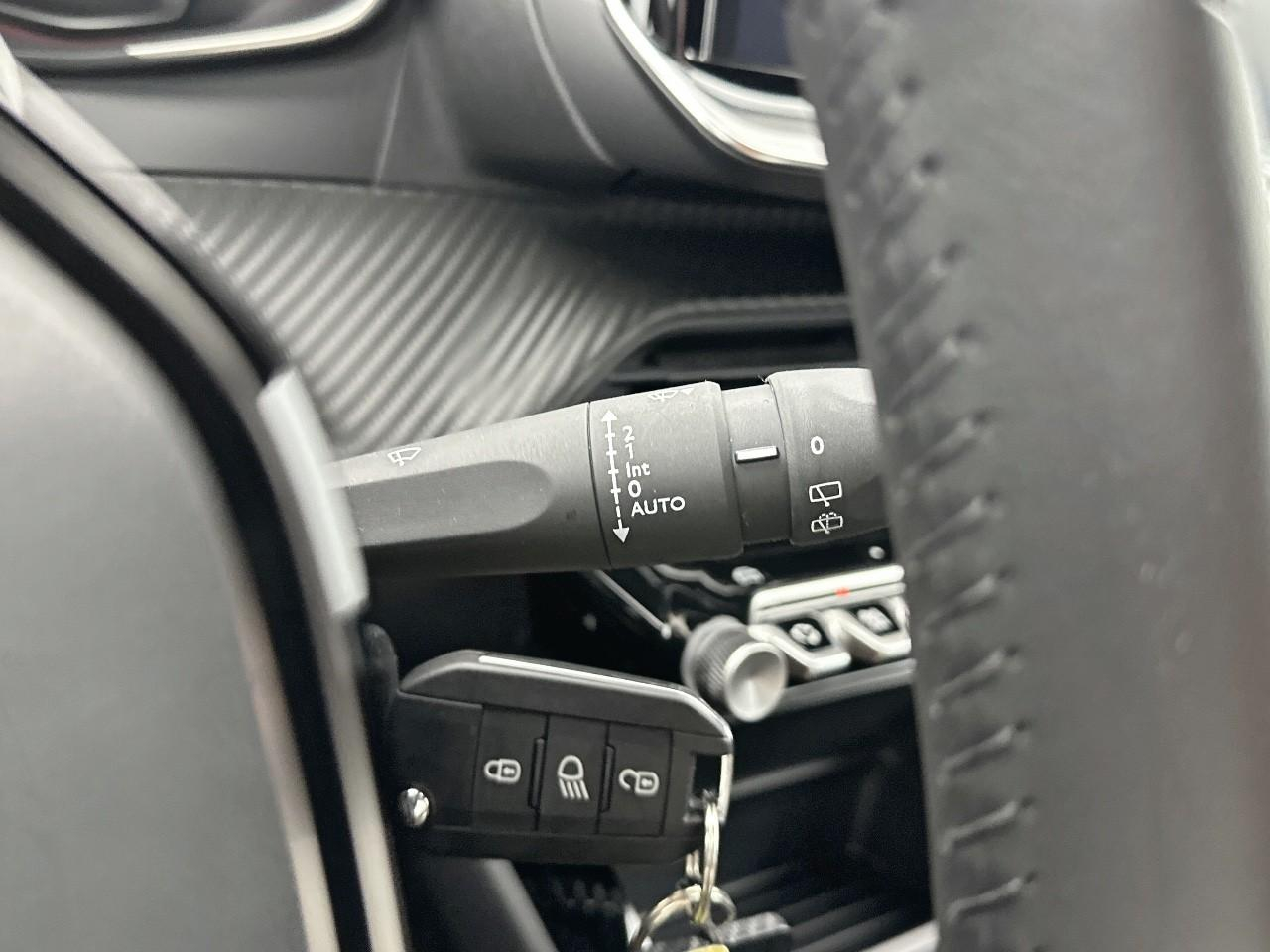 Peugeot 2008 100 s&s bvm6 style — photo 20