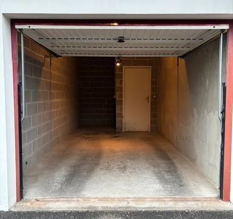 Garage a vendre au centre d'anglet