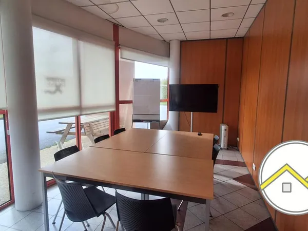 BUREAUX MEUBLES