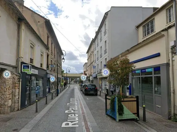 Local commercial 165 m²
