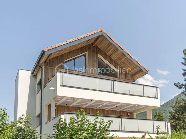 Appartement 4 pièces 97 m²