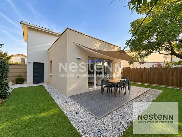 A vendre maison 4 pièces de 85 m² avec jardin de 110 m² et 2 places de parking à Castelnau Le Lez