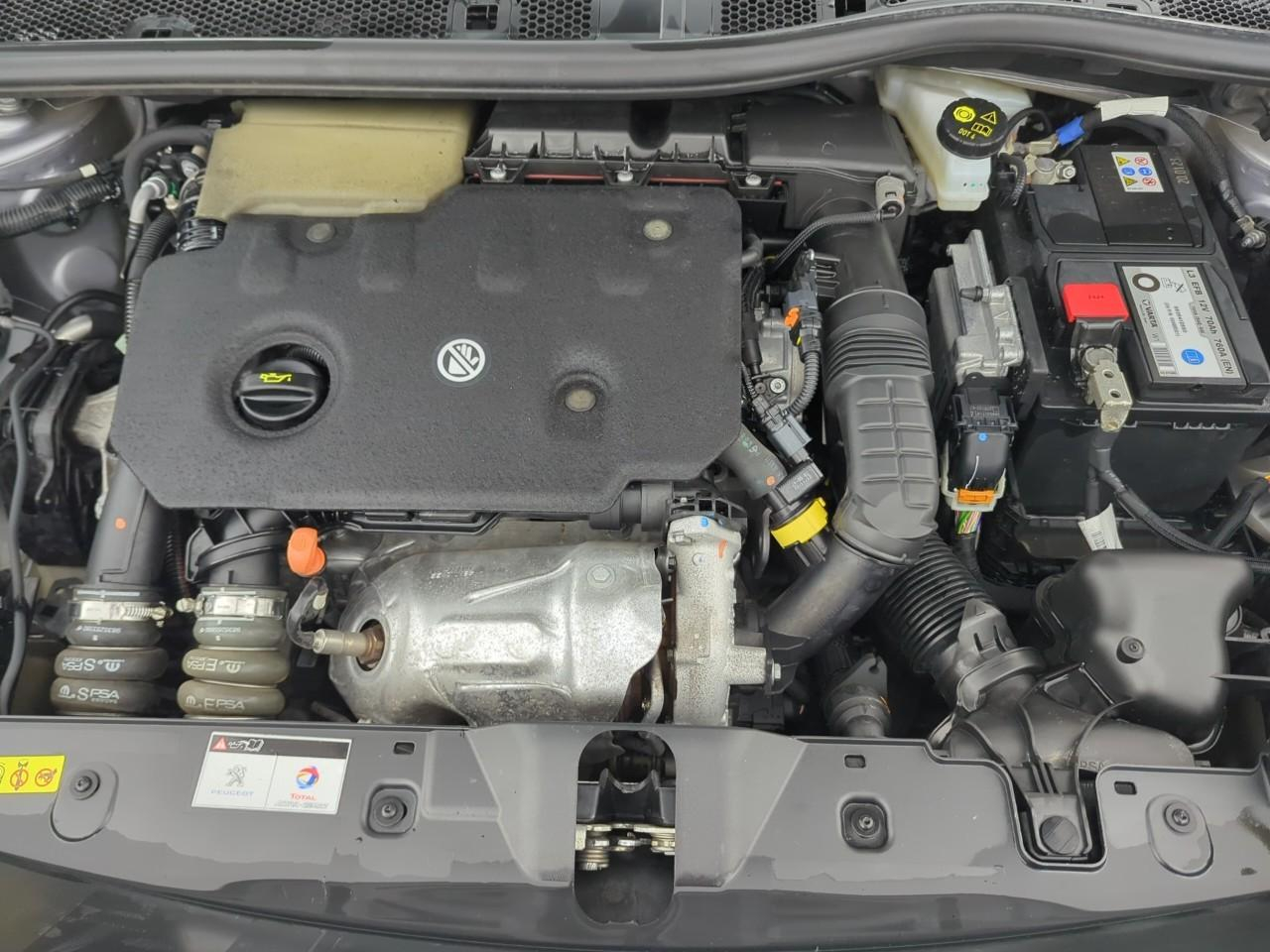 Peugeot 2008 bluehdi 130 s&s eat8 allure — photo 16