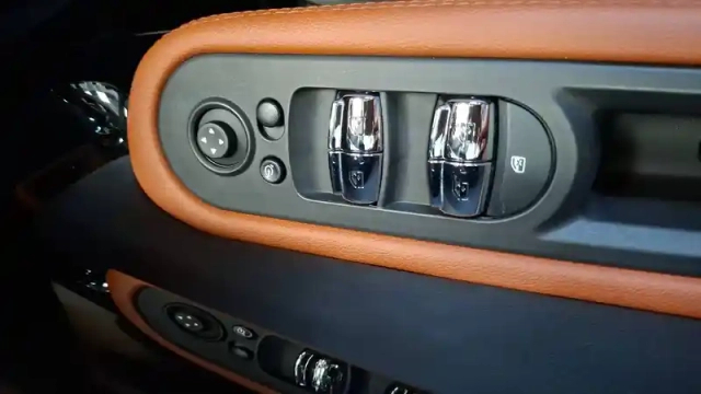 Mini Mini countryman 125 - 95 ch all4 bva6 — photo 14