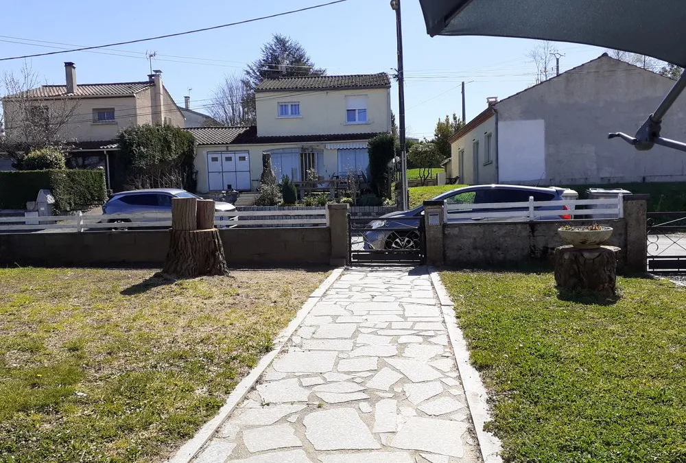 Photo 3