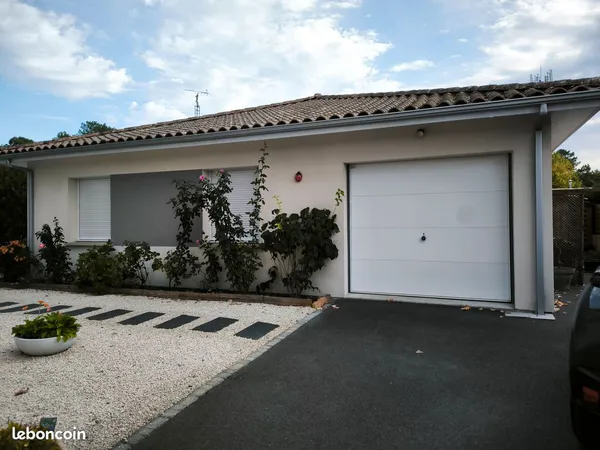 AGENCES S'ABSTENIR Maison contemporaine T4 de 113 m² avec garage incorporé compris, terrasse Sud et 